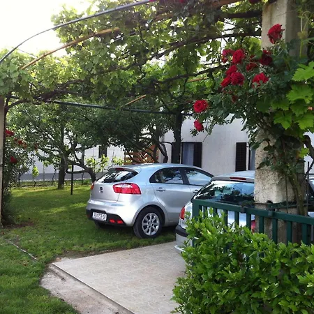 Mikulic Apartment Liznjan